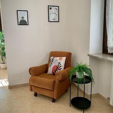Appartamento Indipendente A Mirafiori Sud Turim Exterior foto