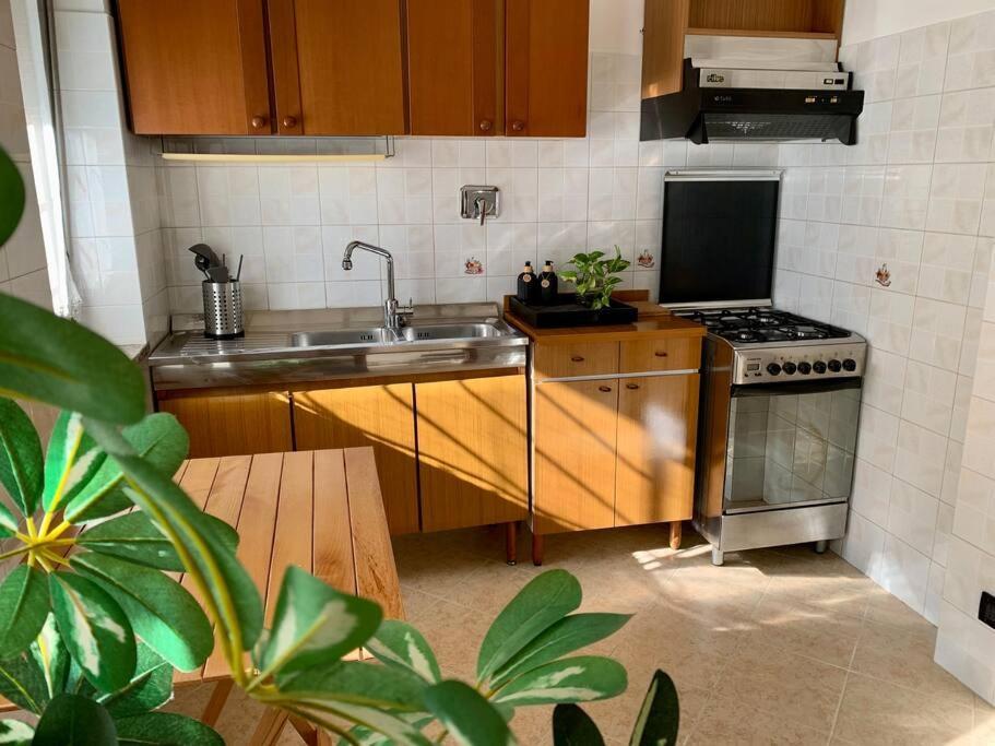 Appartamento Indipendente A Mirafiori Sud Turim Exterior foto